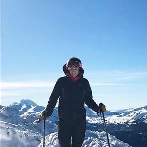 Meet your Posher, Caroline